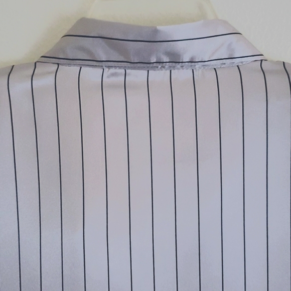 Yves St Claire Satin Silver Stripe Blouse 12P - Picture 10 of 11